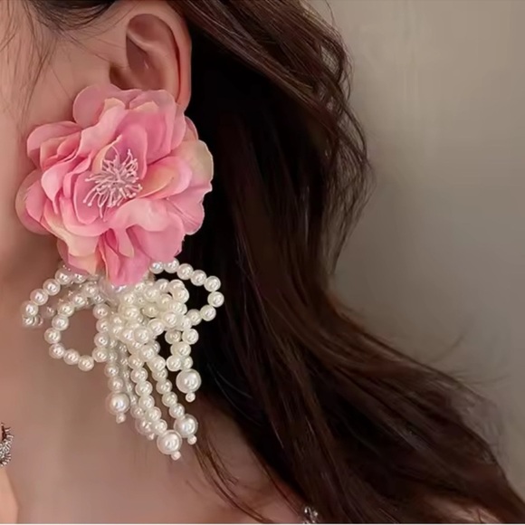 Pink Floral Pearl Earrings - Picture 2 of 3